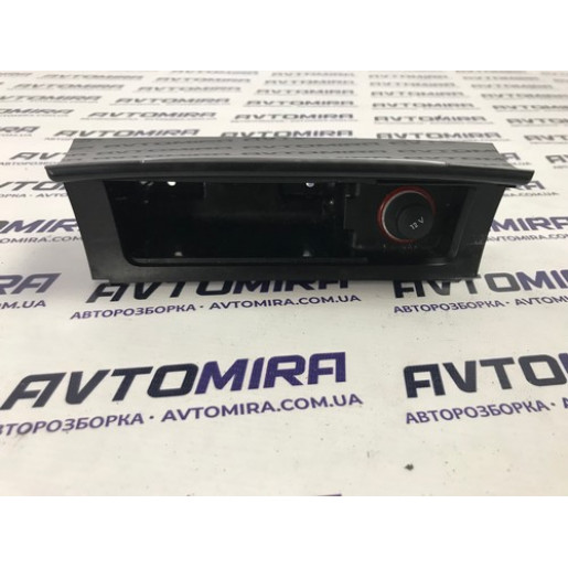 Пепельница в торпедо VW Passat B6 2005-2010 3C0863284